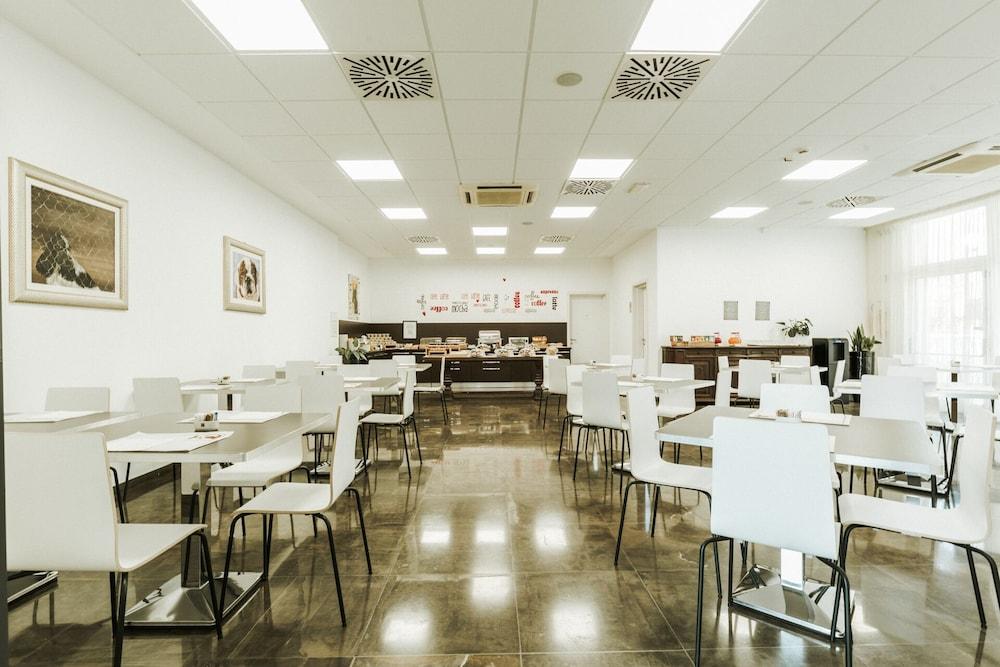 Hotel Carpi Eksteriør billede